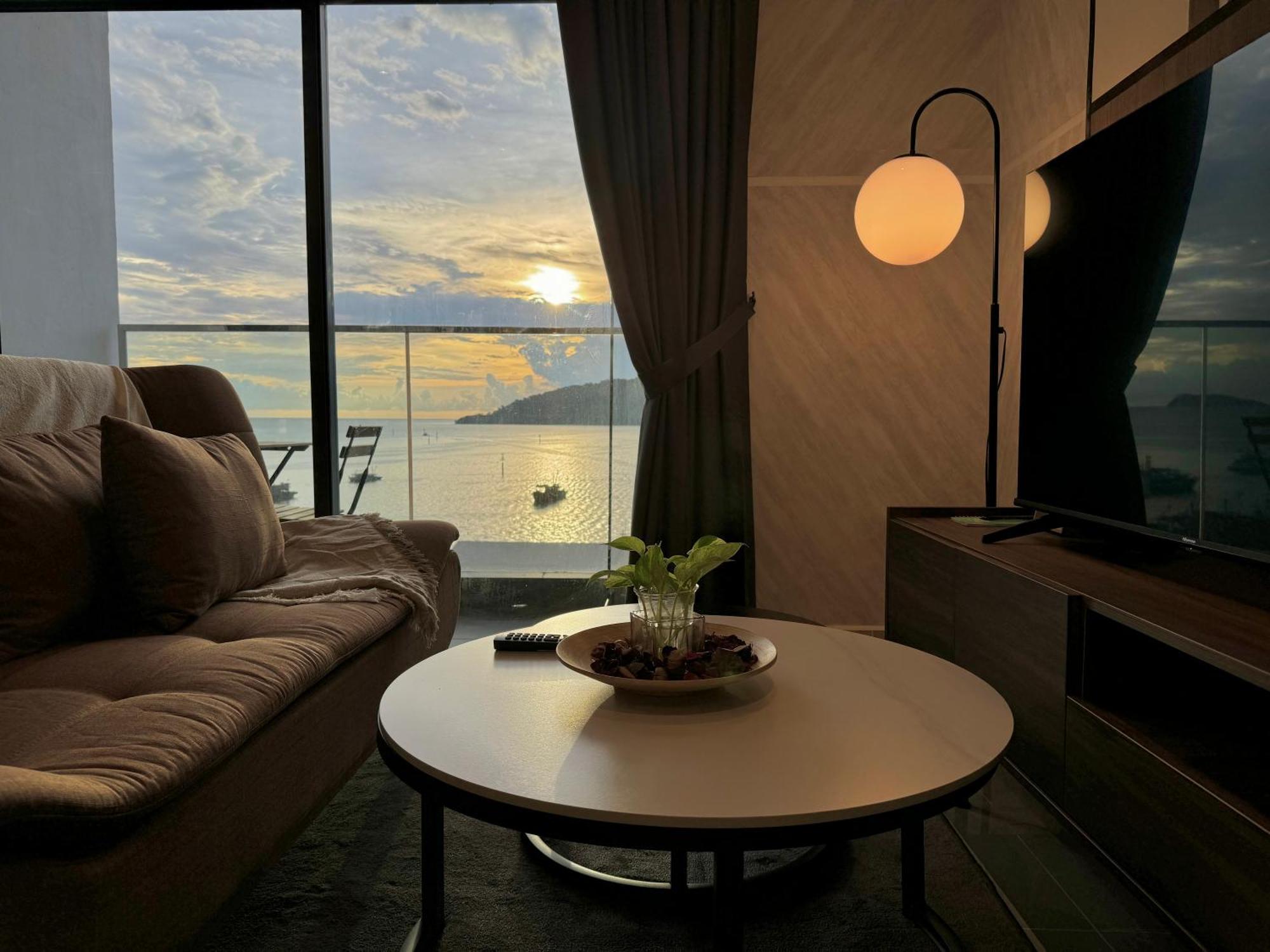 Apartment The Shore Cbd By Laxzone