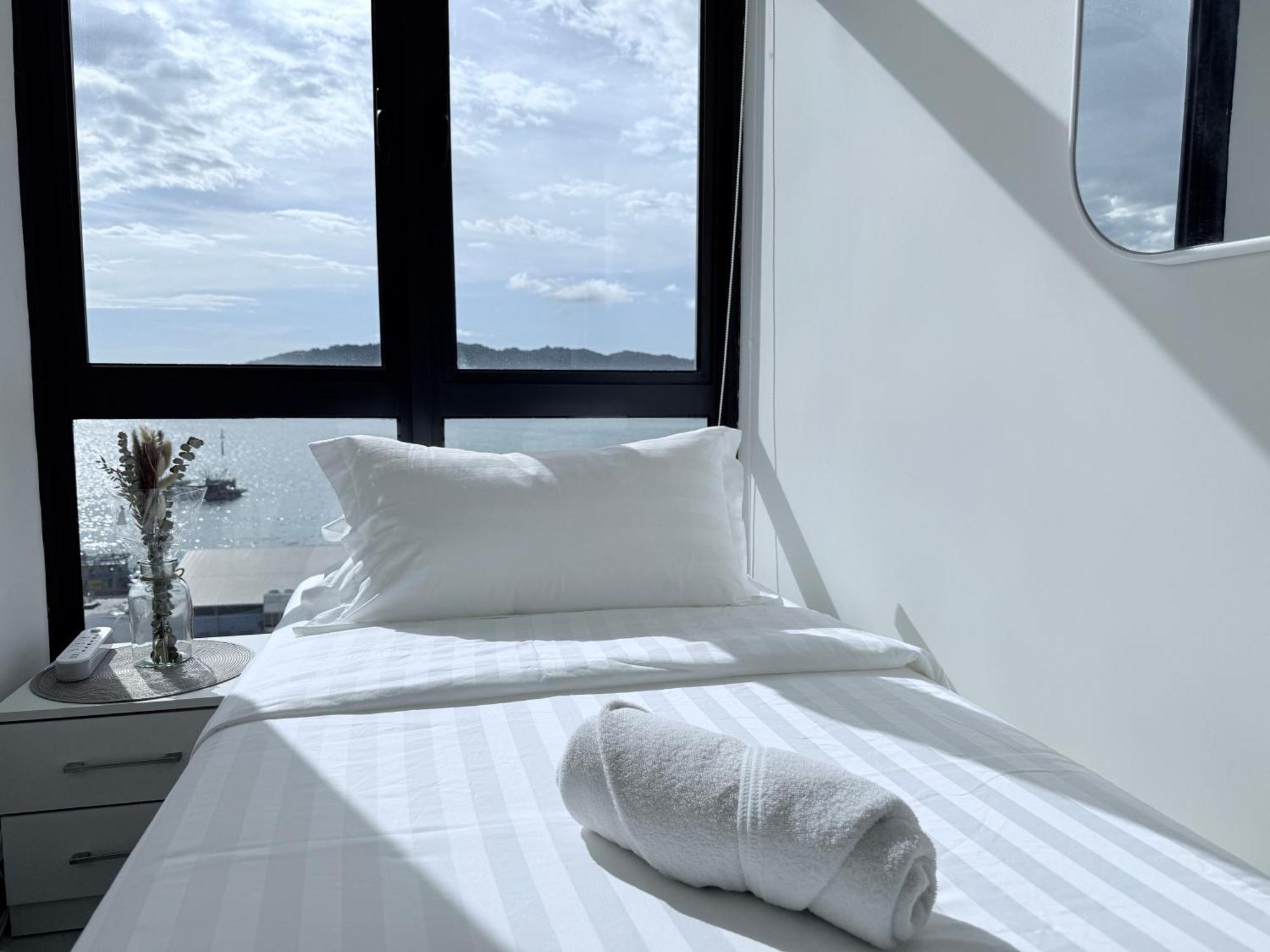 The Shore Cbd By Laxzone Apartment *