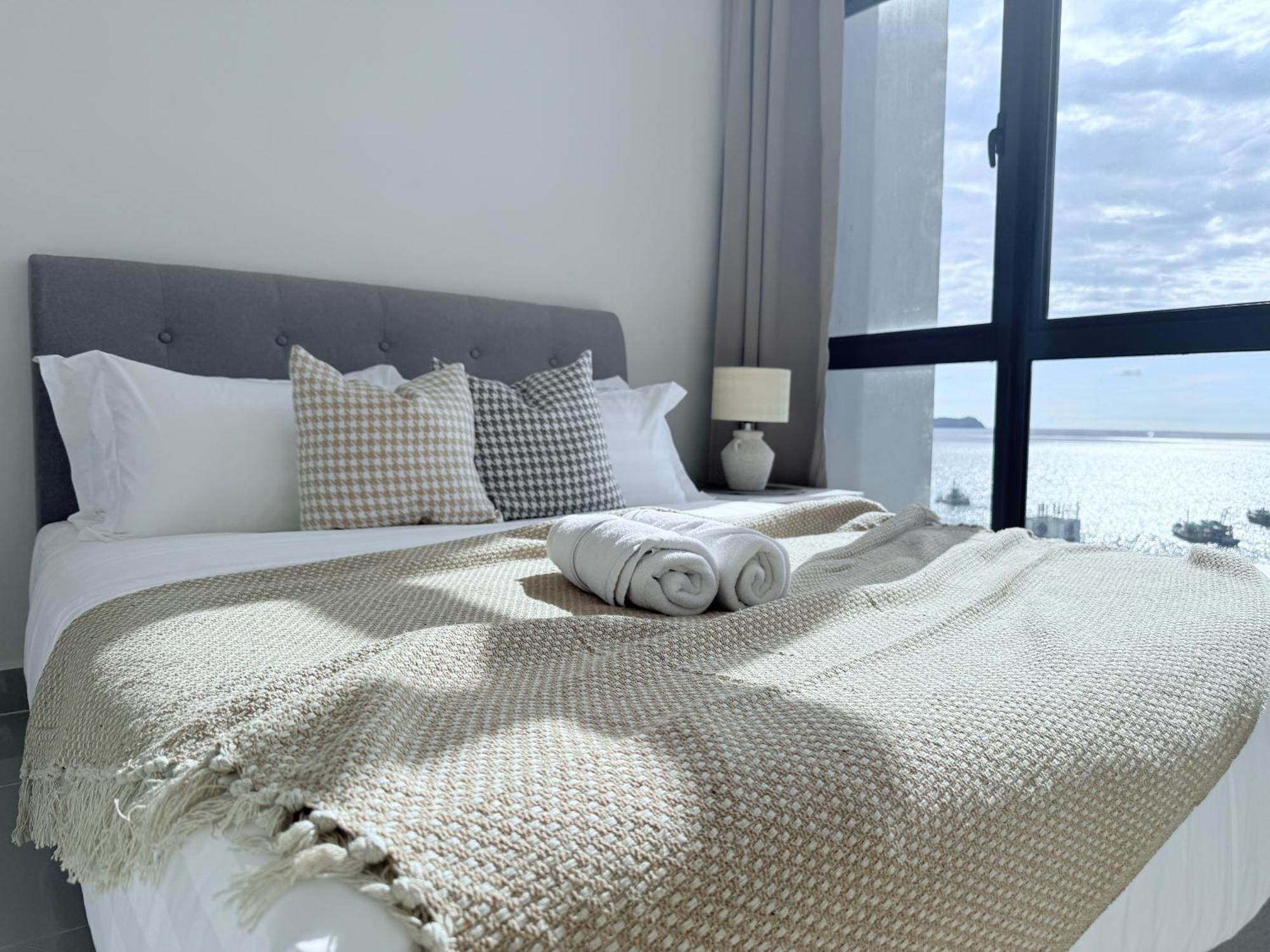 The Shore Cbd By Laxzone Apartment