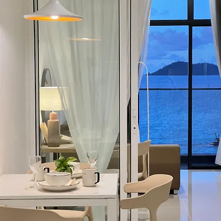 The Shore Cbd Kota Kinabalu By Laxzone Suite Exterior photo
