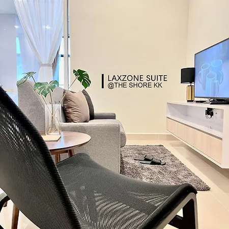 The Shore Cbd Kota Kinabalu By Laxzone Suite Exterior photo