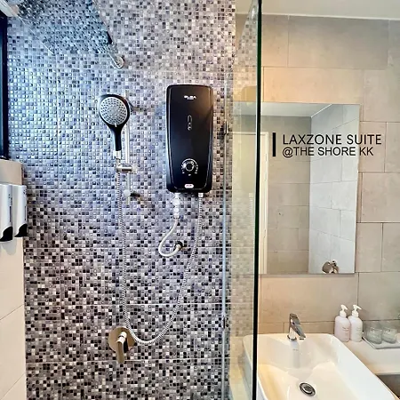 The Shore Cbd Kota Kinabalu By Laxzone Suite Exterior photo