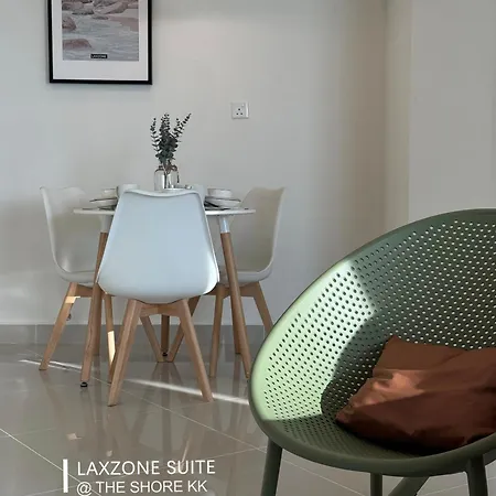 The Shore Cbd Kota Kinabalu By Laxzone Suite Exterior photo
