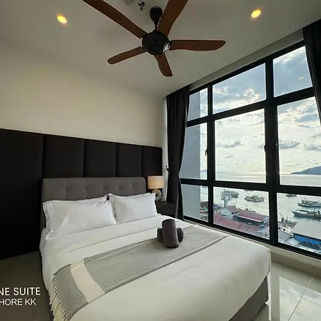 The Shore Cbd Kota Kinabalu By Laxzone Suite Exterior photo
