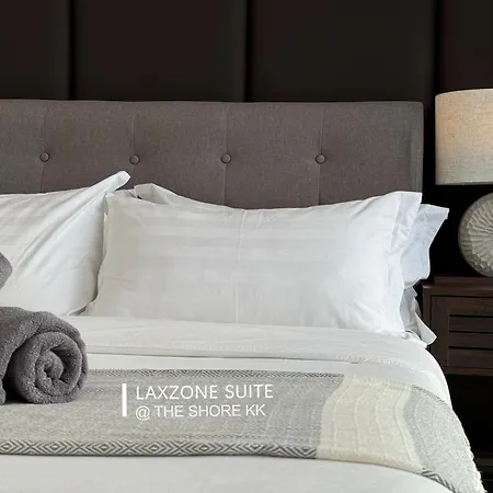 The Shore Cbd Kota Kinabalu By Laxzone Suite Exterior photo
