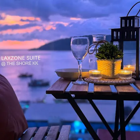 The Shore Cbd Kota Kinabalu By Laxzone Suite Exterior photo