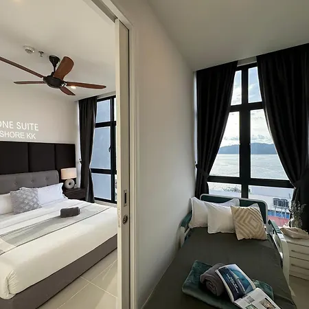 The Shore Cbd Kota Kinabalu By Laxzone Suite Exterior photo