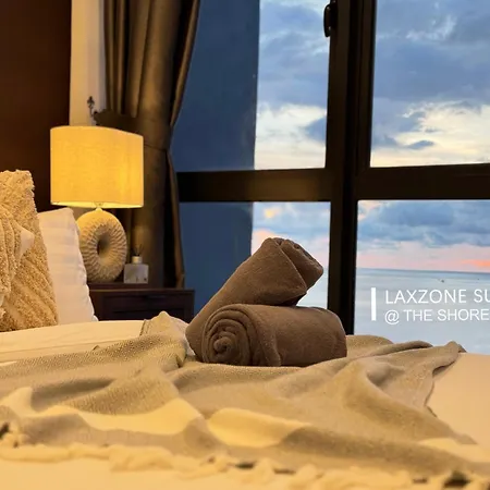 The Shore Cbd Kota Kinabalu By Laxzone Suite Exterior photo