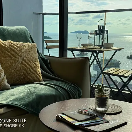 The Shore Cbd Kota Kinabalu By Laxzone Suite Exterior photo