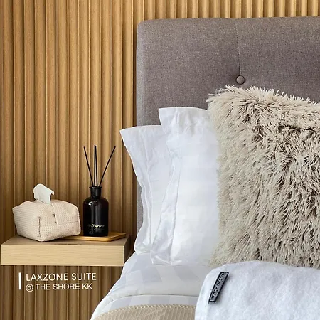 The Shore Cbd Kota Kinabalu By Laxzone Suite Room photo