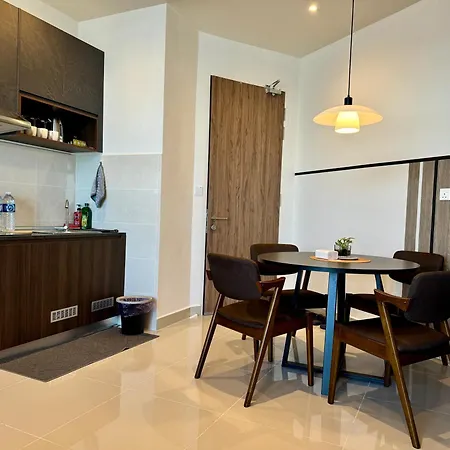 The Shore Cbd Kota Kinabalu By Laxzone Suite Exterior photo