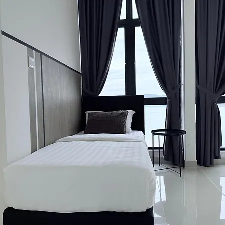 The Shore Cbd Kota Kinabalu By Laxzone Suite Exterior photo