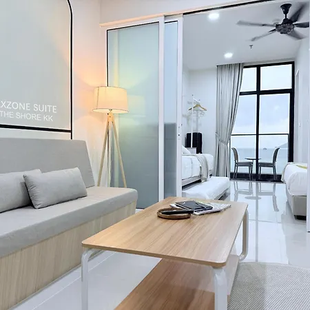 The Shore Cbd Kota Kinabalu By Laxzone Suite Exterior photo